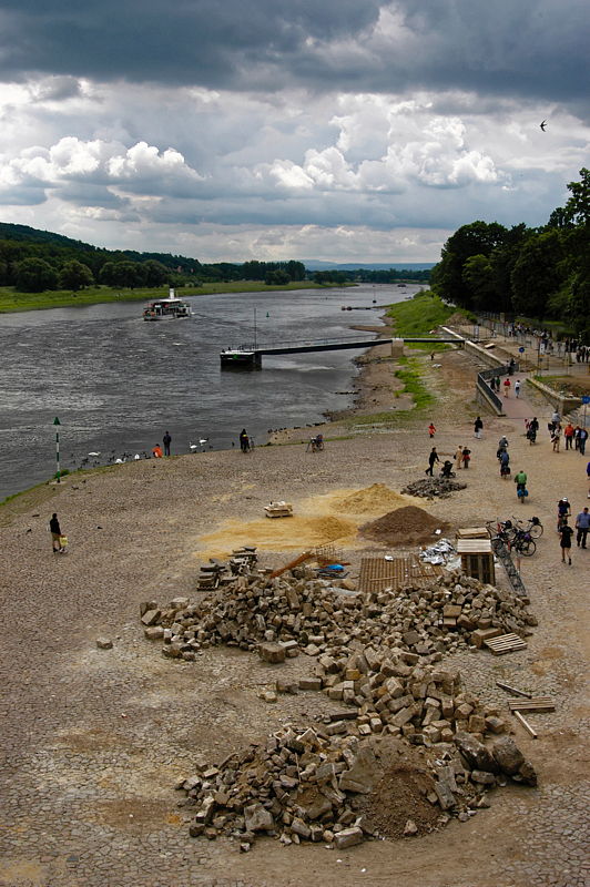 050605-101852-Dresden_Web_x800